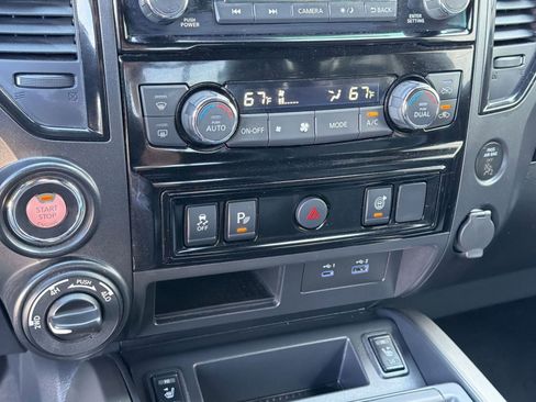 Used 2024 Nissan Titan SV w/ SV Bronze Edition Package AWD/4WD image 15