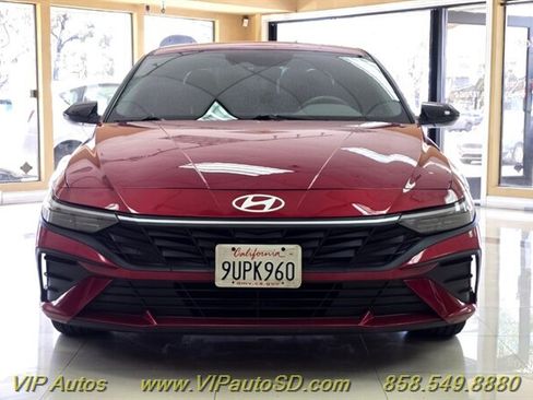 Used 2025 Hyundai Elantra Sport FWD image 7