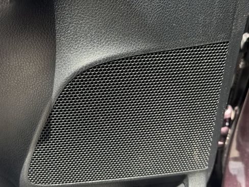 Used 2018 Toyota RAV4 XLE FWD image 21