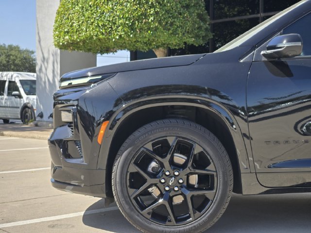 Used 2026 Chevrolet Traverse RS FWD image 6