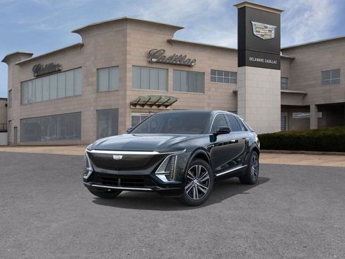 New 2026 Cadillac Lyriq Luxury image 8