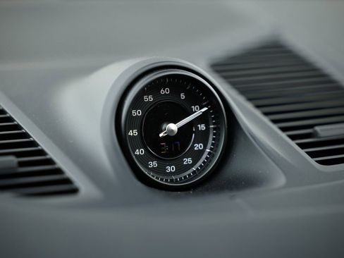 New 2025 Porsche Cayenne Coupe image 39