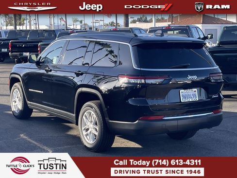 Used 2025 Jeep Grand Cherokee L Laredo w/ Luxury Tech Group I RWD image 4