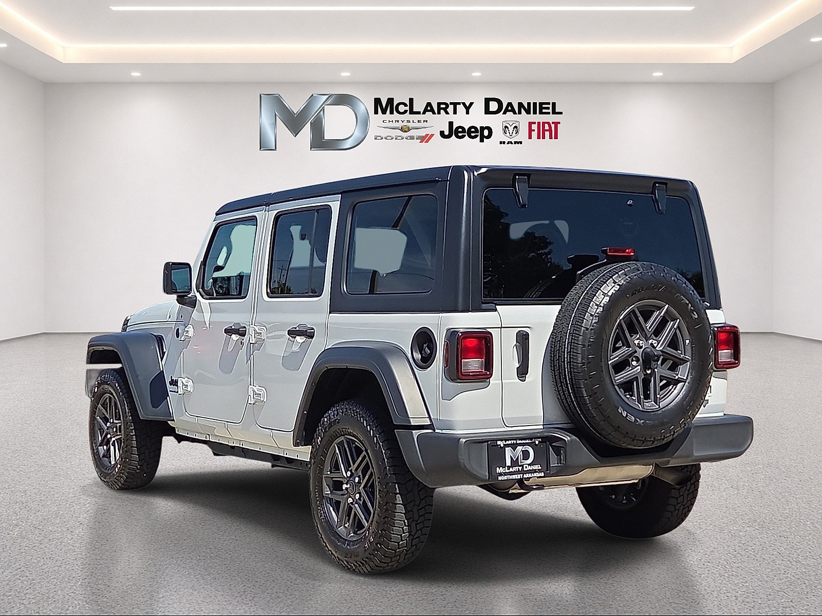 Used 2024 Jeep Wrangler Unlimited Sport AWD/4WD image 4
