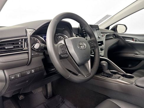 Certified 2023 Toyota Camry SE w/ Convenience Package FWD image 4