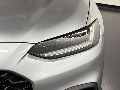 Certified 2023 Honda HR-V LX image 11