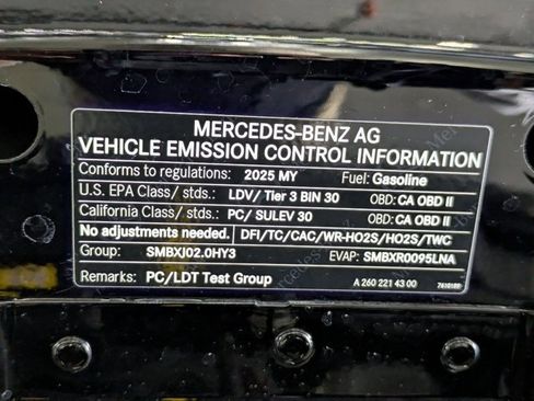 Used 2025 Mercedes-Benz GLB 250 image 23