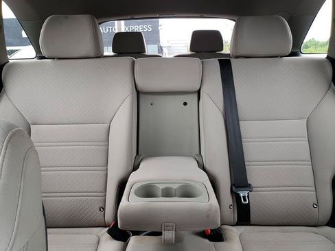 Used 2019 Kia Sorento AWD image 16
