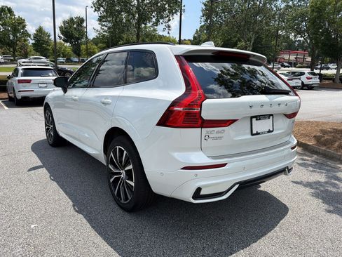 Certified 2025 Volvo XC60 B5 Plus w/ Protection Package Premier AWD/4WD image 3