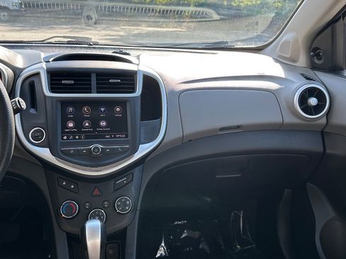 Used 2020 Chevrolet Sonic LT FWD image 30
