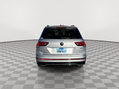 Used 2022 Volkswagen Tiguan SE R-Line AWD/4WD image 10