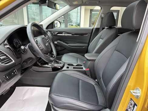 Certified 2023 Kia Seltos SX w/ SX Sunroof Package image 27