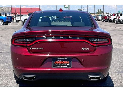 Used 2023 Dodge Charger SXT RWD image 4