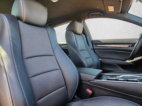 Used 2022 Honda Accord Sport image 19
