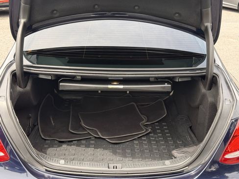 Used 2019 Mercedes-Benz E 300 image 11