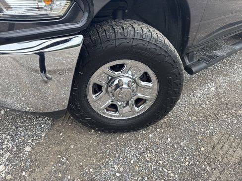 Used 2018 RAM 2500 Tradesman w/ Chrome Appearance Group AWD/4WD image 13