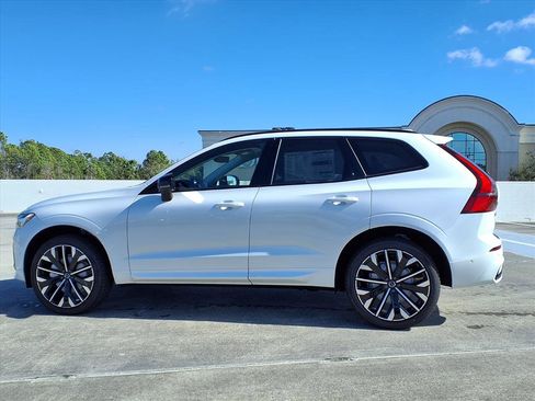 New 2026 Volvo XC60 B5 Ultra w/ Protection Package Premier image 4