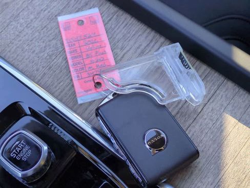 New 2026 Volvo XC60 B5 Plus w/ Protection Package Premier image 34