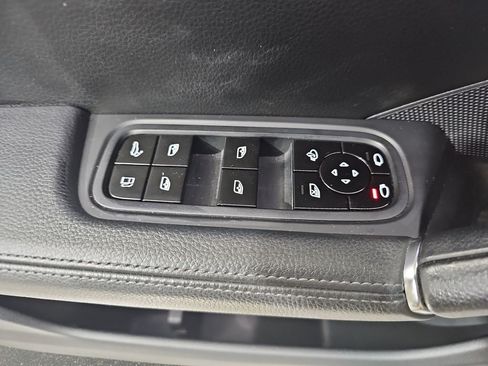 Used 2020 Porsche Cayenne E-Hybrid Coupe AWD/4WD image 30