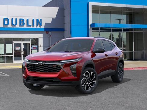 Used 2026 Chevrolet Trax RS w/ Sunroof Package FWD image 6