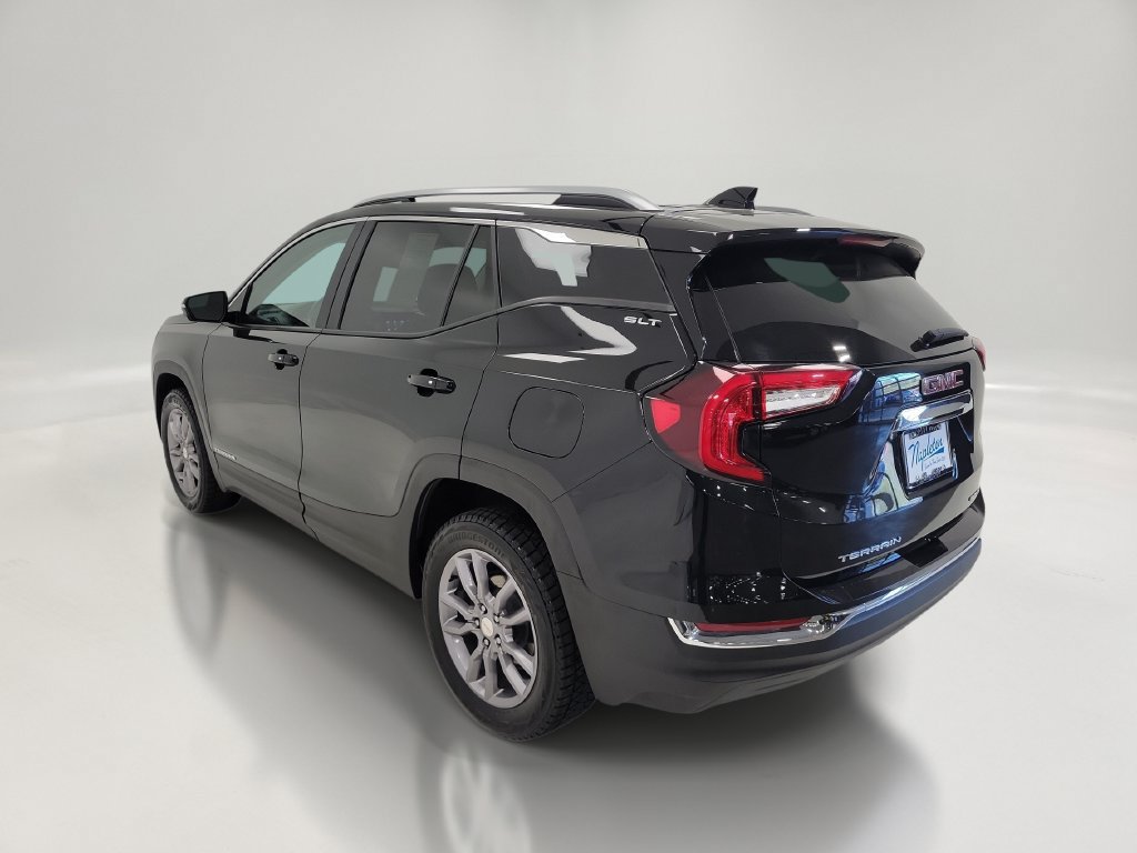 Used 2024 GMC Terrain SLT AWD/4WD image 6