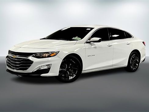 Used 2019 Chevrolet Malibu LT image 3