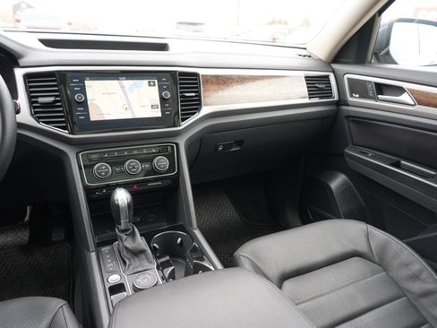 Used 2019 Volkswagen Atlas SEL Premium image 25