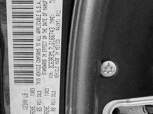 Used 2020 RAM 3500 Laramie image 30