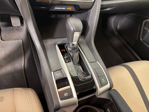 Used 2018 Honda Civic EX image 17