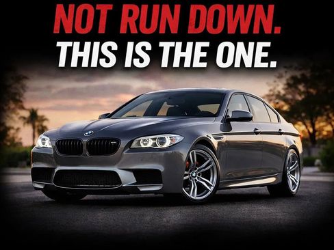 Used 2013 BMW M5 image 1