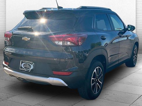 Used 2025 Chevrolet TrailBlazer LT AWD/4WD image 14