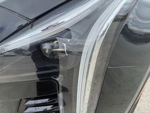 Certified 2023 Cadillac XT4 Sport image 9