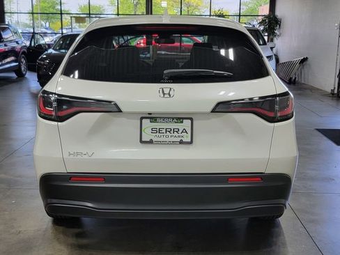Certified 2026 Honda HR-V LX image 6