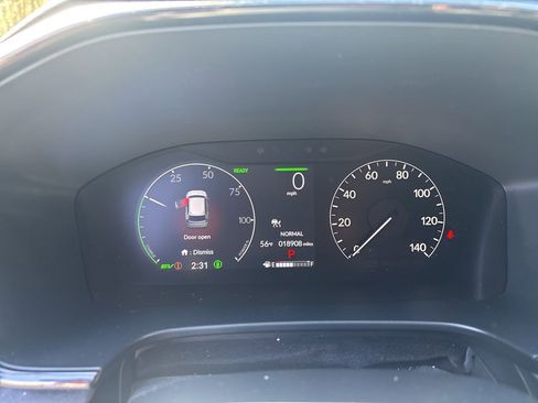 Used 2023 Honda CR-V Sport image 14