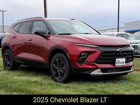 New 2025 Chevrolet Blazer LT w/ Convenience Package image 7