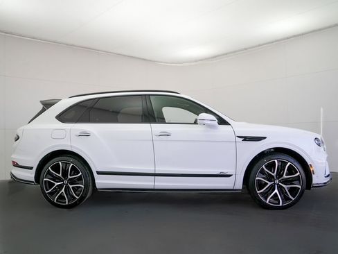New 2026 Bentley Bentayga Speed image 2