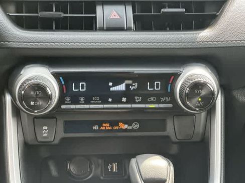 Used 2024 Toyota RAV4 XLE w/ Convenience Package AWD/4WD image 15