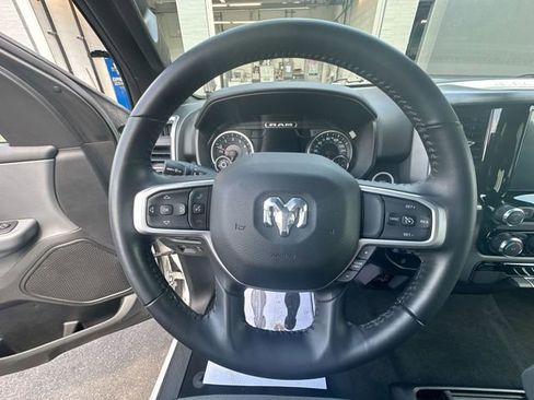 Used 2022 RAM 1500 Big Horn AWD/4WD image 16