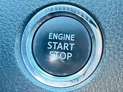 Used 2022 Toyota Camry XSE image 27