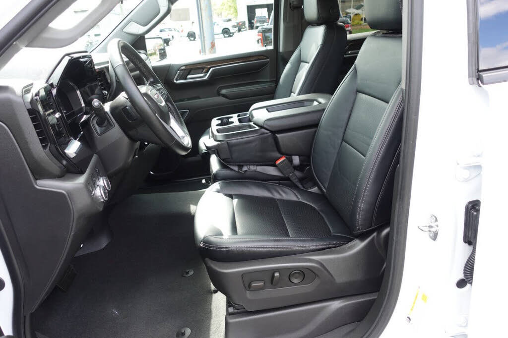 Used 2024 GMC Sierra 1500 Elevation AWD/4WD image 19