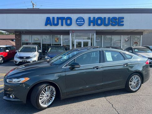 Used 2015 Ford Fusion SE w/ Equipment Group 202A FWD image 1