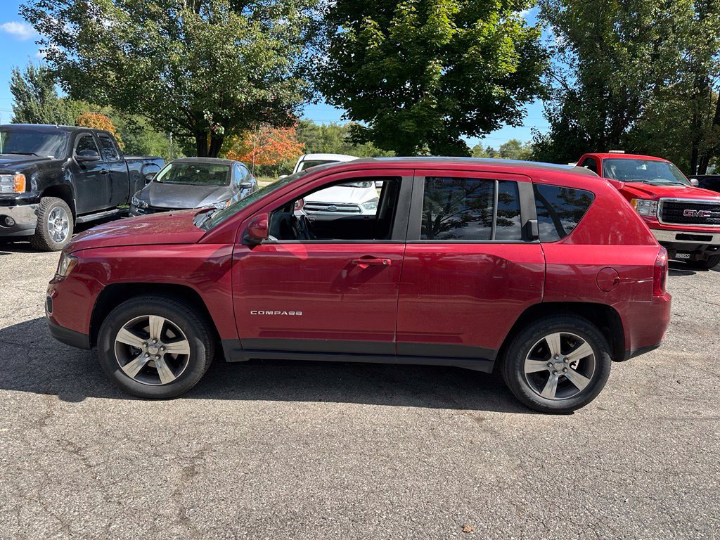 Used 2017 Jeep Compass High Altitude AWD/4WD image 2