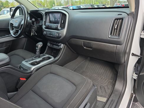 Used 2022 Chevrolet Colorado LT image 10