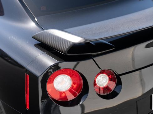 Used 2013 Nissan GT-R Black Edition AWD/4WD image 39