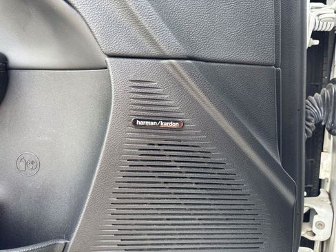 Used 2015 Dodge Challenger R/T Plus RWD image 34