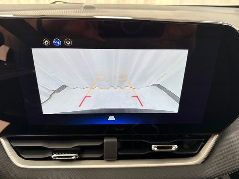 New 2026 Chevrolet Equinox LT w/ Convenience Package II image 30