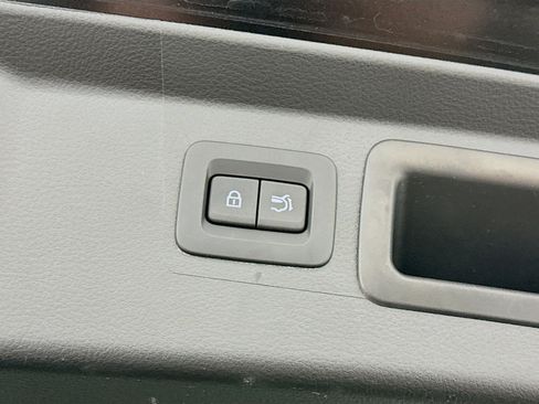 Used 2025 MAZDA CX-50 AWD 2.5 S w/ Premium Package image 32