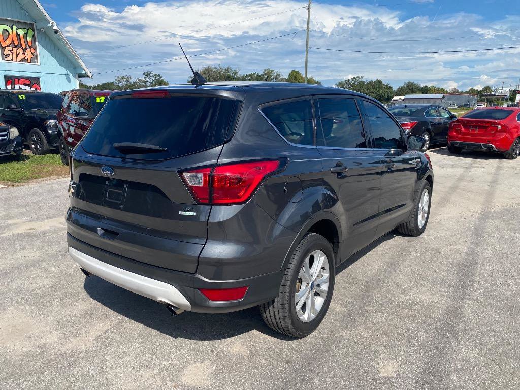 Used 2019 Ford Escape SE FWD image 7