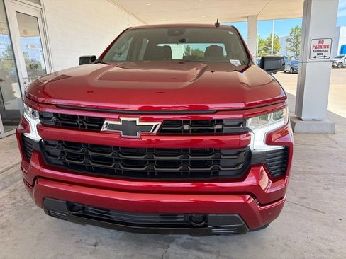 Used 2025 Chevrolet Silverado 1500 RST AWD/4WD image 2