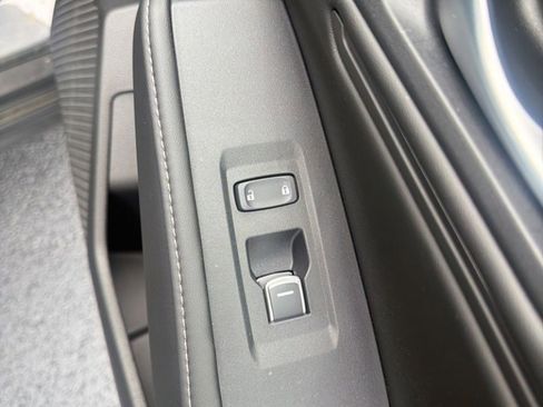 Used 2025 Honda Accord Sport image 26
